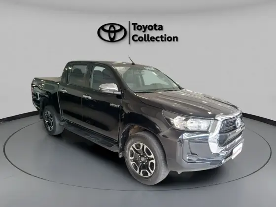 TOYOTA HILUX 2.8 D-4D TURBO DIESEL CD SRV 4X4 AUTOMÁTICO TOYOTA HILUX 2.8 D-4D TURBO DIESEL CD SRV 4X4 AUTOMÁTICO