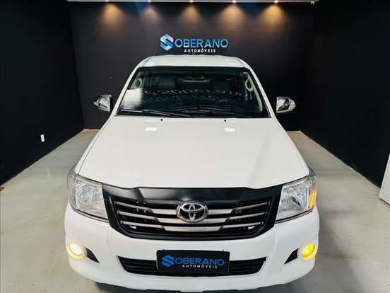 TOYOTA-HILUX-2.7 SRV 4X2 CD 16V FLEX 4P AUTOMÁTICO TOYOTA-HILUX-2014