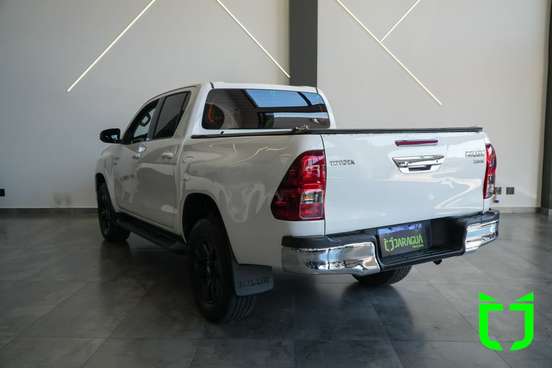 TOYOTA-HILUX-2017