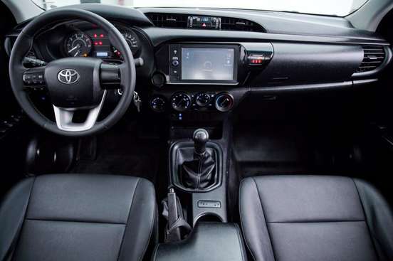 TOYOTA-HILUX-2.8 D-4D TURBO DIESEL CD POWER PACK 4X4 MANUAL TOYOTA-HILUX-2022
