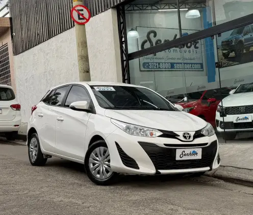 TOYOTA YARIS 1.3 16V FLEX XL LIVE MULTIDRIVE TOYOTA YARIS 1.3 16V FLEX XL LIVE MULTIDRIVE