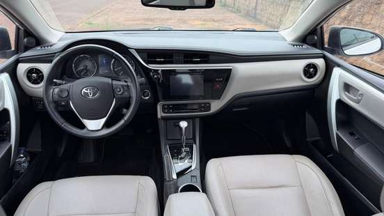TOYOTA-COROLLA-2017