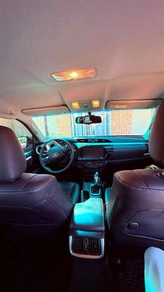 TOYOTA-HILUX-2023