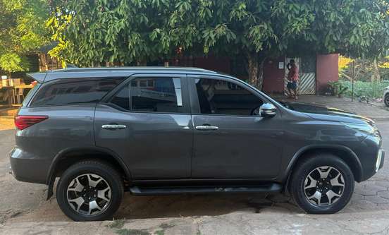 TOYOTA-HILUX SW4-2018