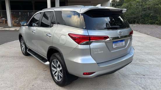 TOYOTA-HILUX SW4-2018