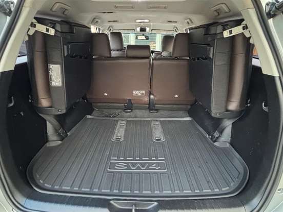 TOYOTA-HILUX SW4-2.8 SRX 4X4 7 LUGARES 16V TURBO INTERCOOLER DIESEL 4P AUTOMÁTICO TOYOTA-HILUX SW4-2018