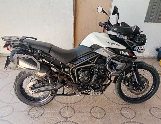 TRIUMPH-TIGER 800 XCA-2016