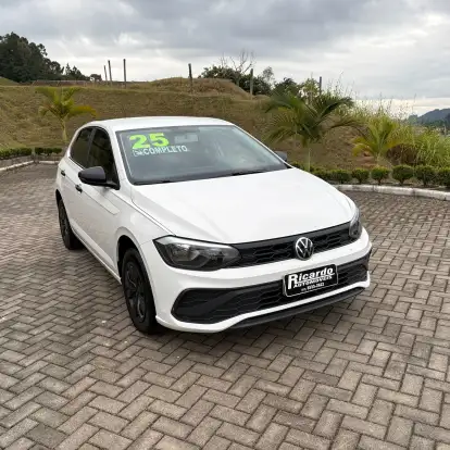 VOLKSWAGEN-POLO-2024
