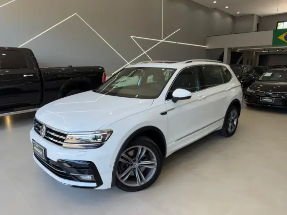VOLKSWAGEN TIGUAN 2.0 350 TSI GASOLINA ALLSPACE R-LINE 4MOTION DSG VOLKSWAGEN TIGUAN 2.0 350 TSI GASOLINA ALLSPACE R-LINE 4MOTION DSG