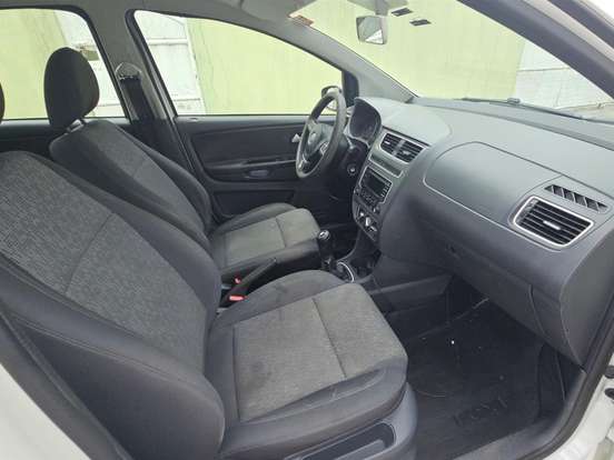 VOLKSWAGEN-FOX-1.6 MI 8V FLEX 4P MANUAL VOLKSWAGEN-FOX-2014
