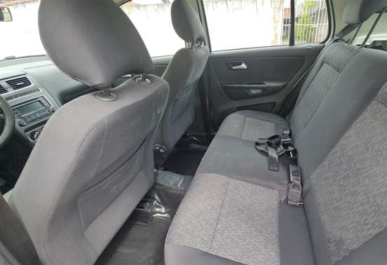 VOLKSWAGEN-FOX-1.6 MI 8V FLEX 4P MANUAL VOLKSWAGEN-FOX-2014