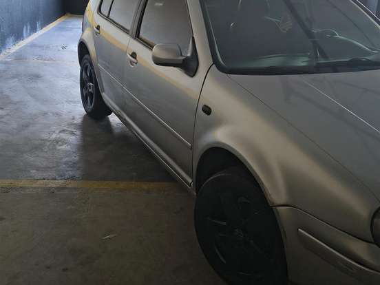 VOLKSWAGEN-GOLF-1.6 MI 8V GASOLINA 4P MANUAL VOLKSWAGEN-GOLF-2001