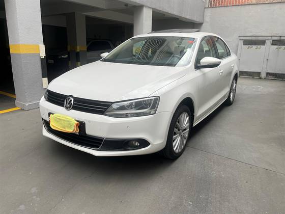 VOLKSWAGEN JETTA 2.0 TSI HIGHLINE 211CV GASOLINA 4P TIPTRONIC