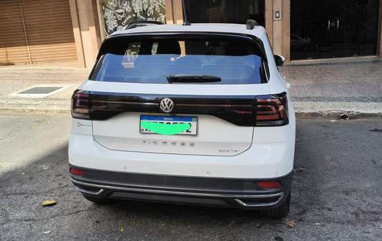 VOLKSWAGEN-T-CROSS-2021