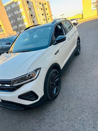 VOLKSWAGEN T-CROSS 1.4 250 TSI TOTAL FLEX HIGHLINE AUTOMÁTICO