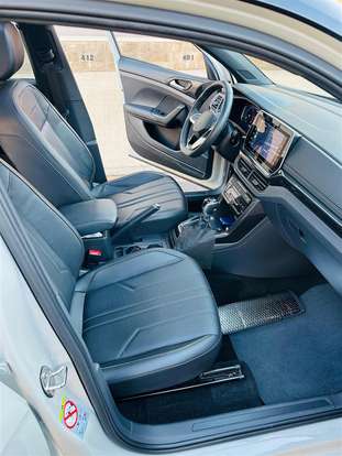 VOLKSWAGEN-T-CROSS-2024