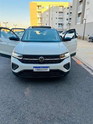 VOLKSWAGEN-T-CROSS-2024
