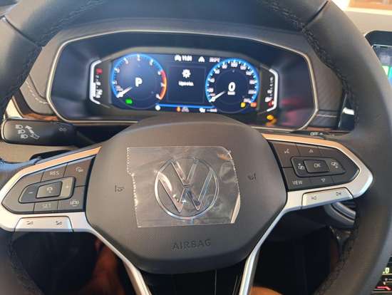 VOLKSWAGEN-VIRTUS-2025