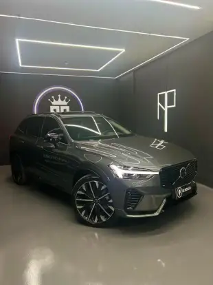 VOLVO-XC60-2025