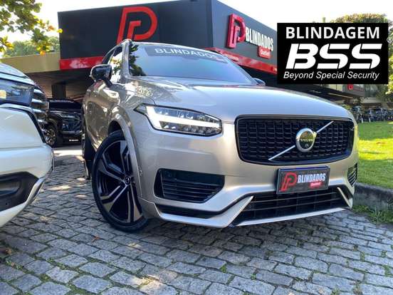 VOLVO-XC90-2022