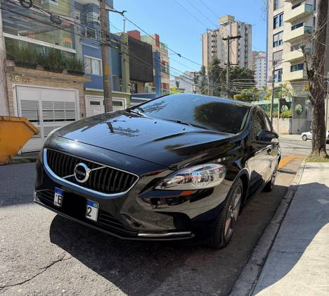 VOLVO V40 2.0 T4 KINETIC GASOLINA 4P AUTOMÁTICO