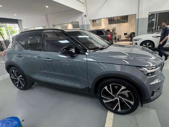 VOLVO-XC40-1.5 T5 RECHARGE R-DESIGN GEARTRONIC VOLVO-XC40-2021