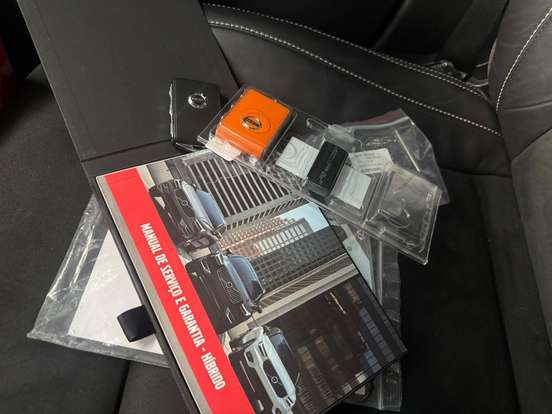 VOLVO-XC40-1.5 T5 RECHARGE R-DESIGN GEARTRONIC VOLVO-XC40-2021
