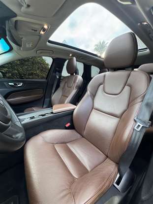 VOLVO-XC60-2018