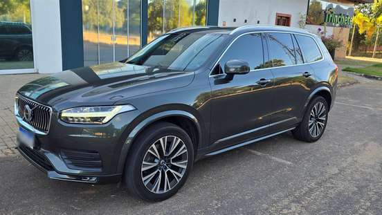 VOLVO-XC90-2019