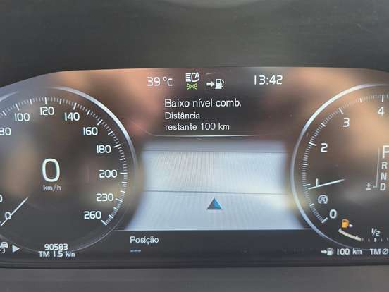 VOLVO-XC90-2.0 T6 GASOLINA MOMENTUM AWD GEARTRONIC VOLVO-XC90-2019
