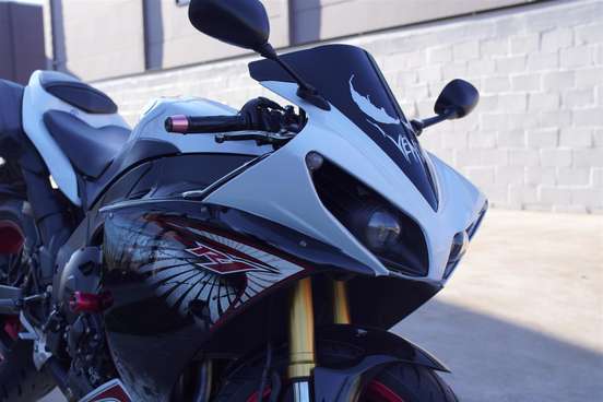 YAMAHA-YZF R1-2012