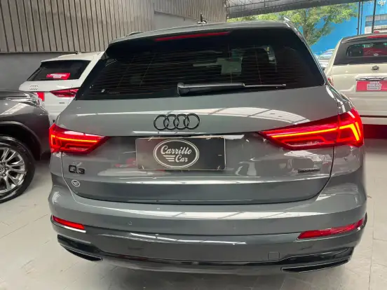 AUDI-Q3-2022