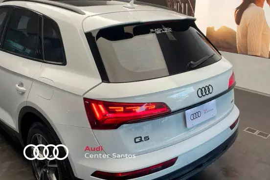 AUDI-Q5-2024
