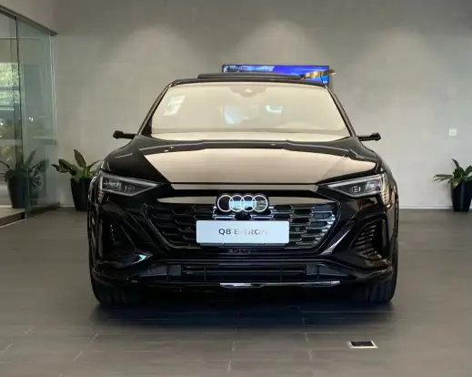 AUDI-SQ8 E-TRON-2023