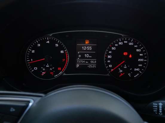 AUDI-A1-1.4 TFSI SPORTBACK ATTRACTION 16V 122CV GASOLINA 4P S-TRONIC AUDI-A1-2015