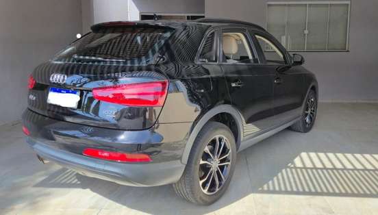 AUDI-Q3-2012