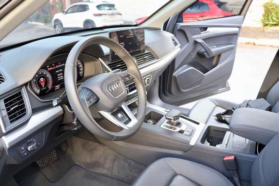 AUDI-Q5-2023
