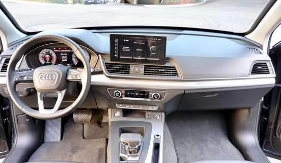 AUDI-Q5-2023