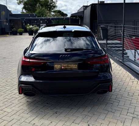 AUDI-RS6-2025