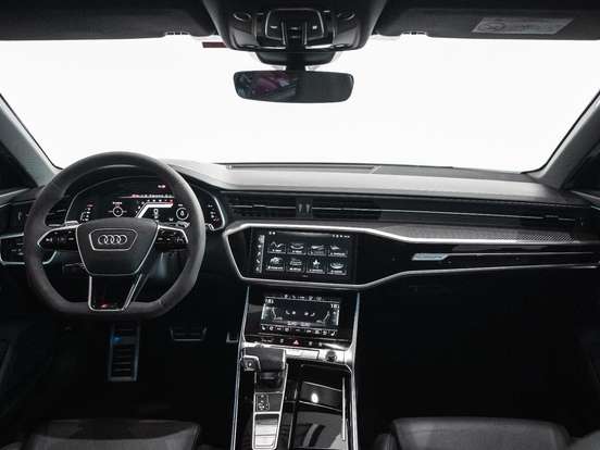 AUDI-RS6-2025