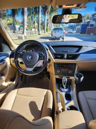 BMW-X1-2015