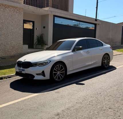 BMW-320i-2020