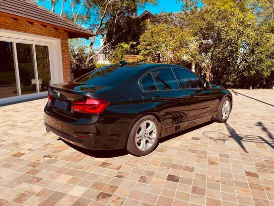 BMW-320i-2.0 SPORT 16V TURBO ACTIVE FLEX 4P AUTOMÁTICO BMW-320i-2018