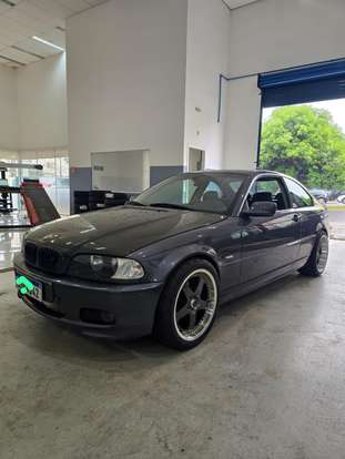BMW-328i-2000