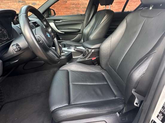 BMW-M 135i-3.0 24V TURBO GASOLINA 4P AUTOMÁTICO BMW-M 135i-2016