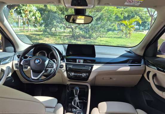 BMW-X1-2021