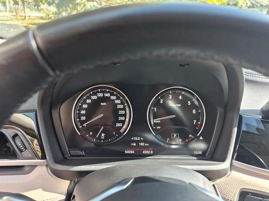 BMW-X1-2021