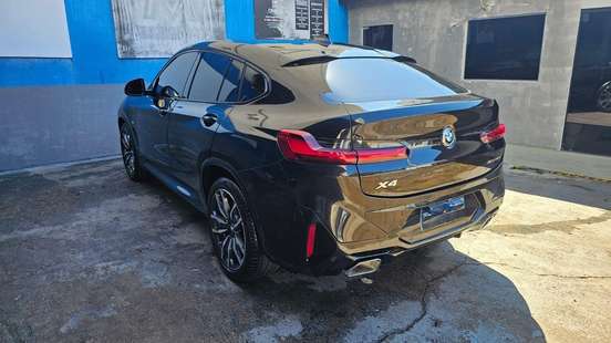BMW-X4-2023