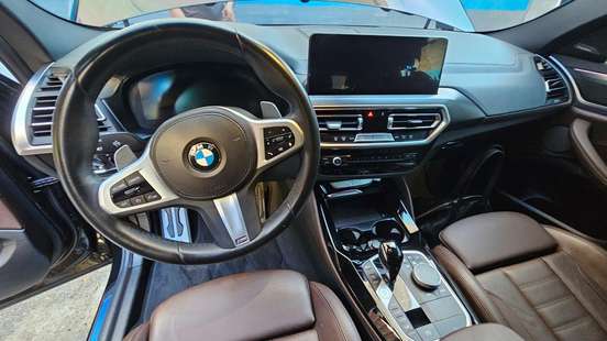 BMW-X4-2023