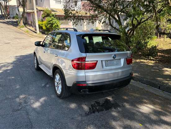 BMW-X5-2008